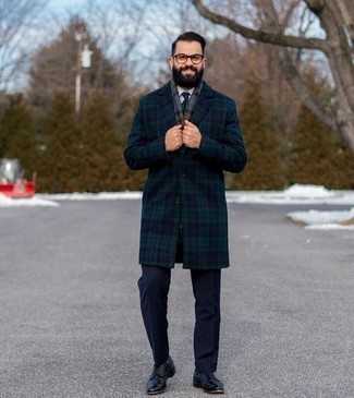 Braunen Schal mit Schottenmuster kombinieren – 13 Herbst Herren Outfits