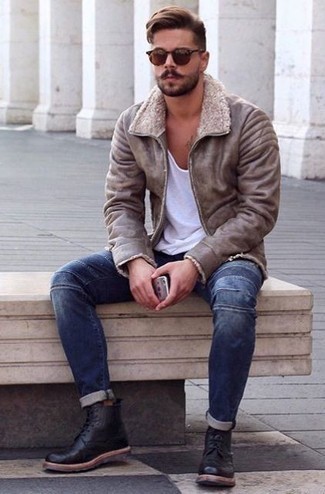 20 Jährige: Braune Lammfelljacke kombinieren – 71 Herren Outfits
