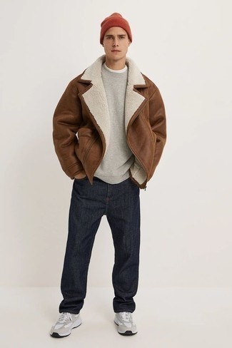 20 Jährige: Braune Lammfelljacke kombinieren – 71 Herren Outfits