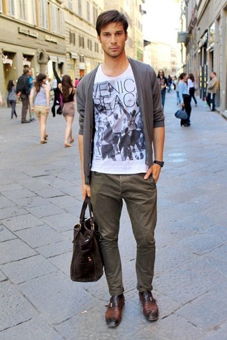 Braune Shopper Tasche aus Wildleder kombinieren – 21 Herren Outfits