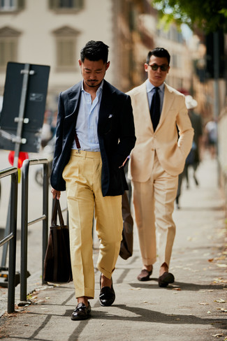 Braune Shopper Tasche aus Wildleder kombinieren – 21 Herren Outfits