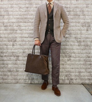 Braune Shopper Tasche aus Wildleder kombinieren – 21 Herren Outfits