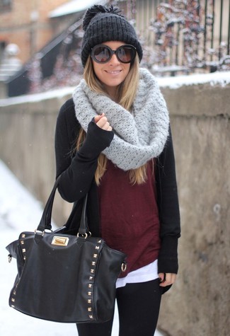 Dunkelroten Pullover mit einem Rundhalsausschnitt kombinieren – 118 Damen Outfits