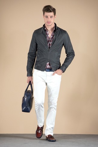 Dunkelrote Mokassins kombinieren – 17 Herren Outfits