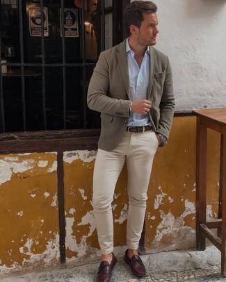 Dunkelrote Mokassins kombinieren – 17 Herren Outfits