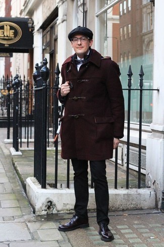 Dunkelroten Düffelmantel kombinieren – 10 Herren Outfits