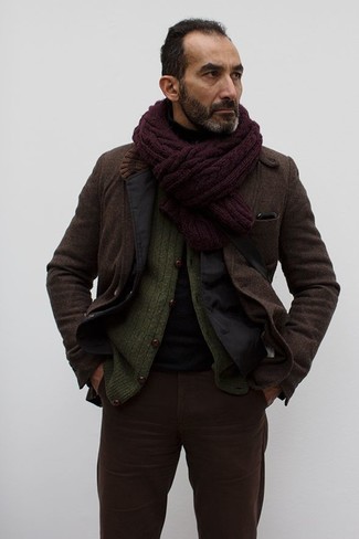Dunkelroten Strick Schal kombinieren – 10 Herren Outfits