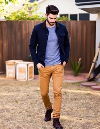 Dunkelrote Chukka-Stiefel aus Leder kombinieren – 75 Herren Outfits