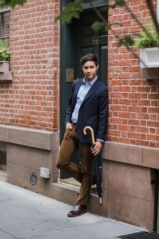 Dunkelrote Chukka-Stiefel aus Leder kombinieren – 75 Herren Outfits