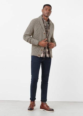 Dunkelrote Chukka-Stiefel aus Leder kombinieren – 75 Herren Outfits