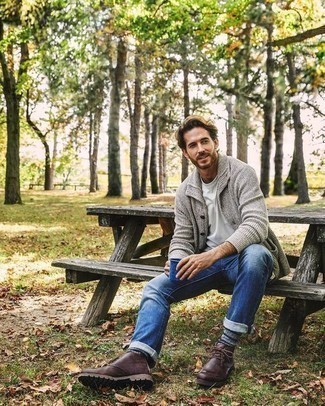 Dunkelrote Chukka-Stiefel aus Leder kombinieren – 75 Herren Outfits