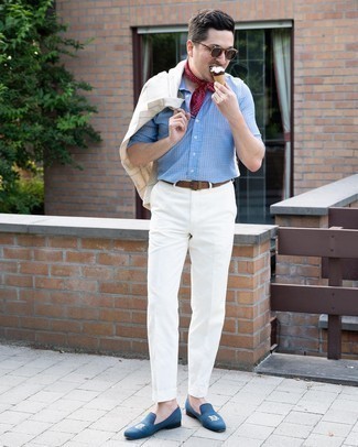 Dunkelroten gepunkteten Seideschal kombinieren – 5 Herren Outfits