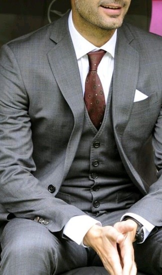 Dunkelrote bedruckte Krawatte kombinieren – 218 Herren Outfits
