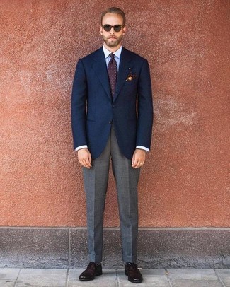 Dunkelrote bedruckte Krawatte kombinieren – 218 Herren Outfits