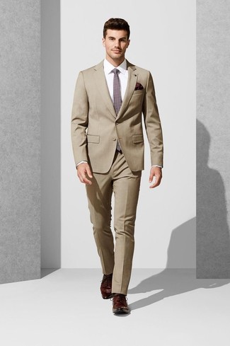 Dunkelrote bedruckte Krawatte kombinieren – 218 Herren Outfits