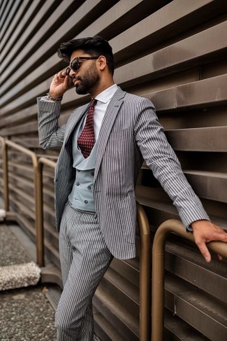 Dunkelrote bedruckte Krawatte kombinieren – 218 Herren Outfits