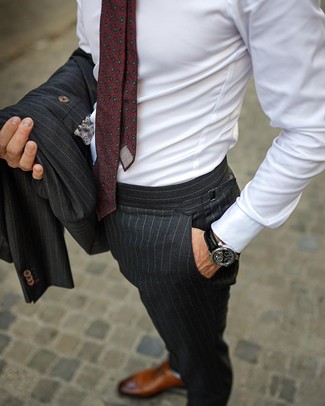 Dunkelrote bedruckte Krawatte kombinieren – 218 Herren Outfits