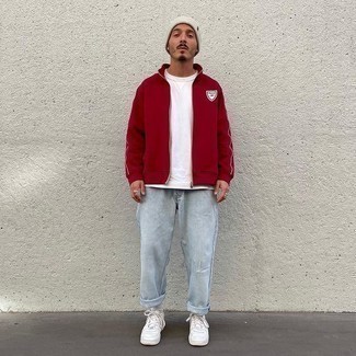 Welche T-Shirts mit einem Rundhalsausschnitt mit dunkelroten Pullovers mit einem Reißverschluß zu tragen – 8 Herren Outfits
