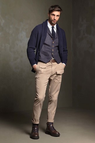 Wie Cargohose mit Freizeitstiefel zu kombinieren – 162 Herren Outfits