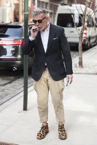 Wie Cargohose mit Chukka-Stiefel zu kombinieren – 118 Herren Outfits