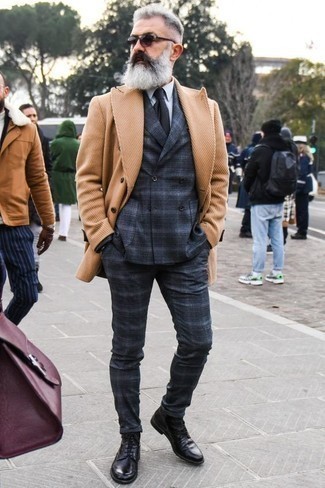 Wie Freizeitstiefel mit Businesshemdes zu kombinieren – 358 Herren Outfits