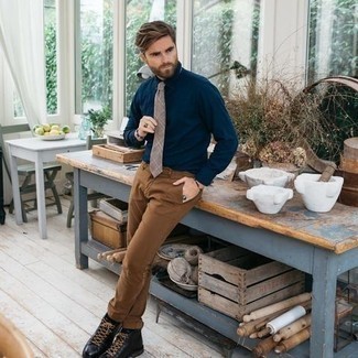 40 Jährige: Wie Freizeitstiefel mit Businesshemdes zu kombinieren – 34 Herren Outfits