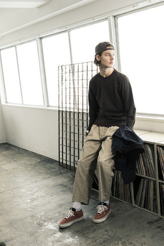 Dunkelgraue Baseballkappe kombinieren – 284 Herren Outfits