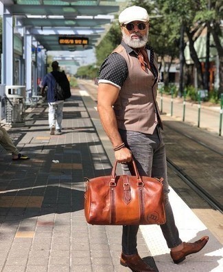 Welche Westen mit dunkelgrauer Jeans zu tragen – 19 Herren Outfits
