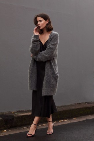 Dunkelgraue Strickjacke mit einer offenen Front kombinieren – 188 Damen Outfits