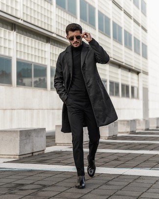 Wie dunkelgrauen Mantel mit schwarzer Chelsea Boots aus Leder zu kombinieren – 121 Herren Outfits