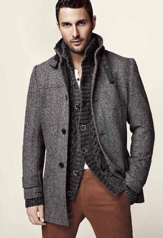 Welche Chinohosen mit dunkelgrauen Mantels zu tragen – 597+ Herren Outfits