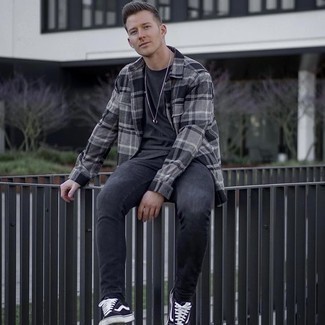 Dunkelgraues Flanell Langarmhemd mit Schottenmuster kombinieren – 38 Herren Outfits