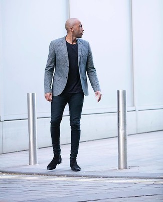Dunkelgraue bedruckte Jacke kombinieren – 9 Herbst Herren Outfits