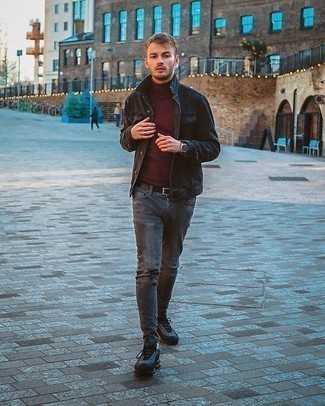 Welche Sportschuhe mit dunkelgrauer enger Jeans zu tragen – 40 Herren Outfits