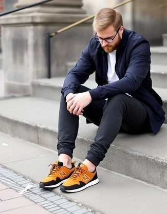 Dunkelgraue Jogginghose kombinieren – 186 Frühling Herren Outfits