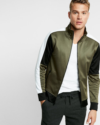 Dunkelgraue Jogginghose kombinieren – 186 Frühling Herren Outfits