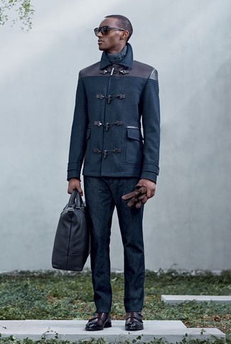 Wie dunkelgrauen Rollkragenpullover mit dunkelbrauner Doppelmonks aus Leder zu kombinieren – 10 Herren Outfits