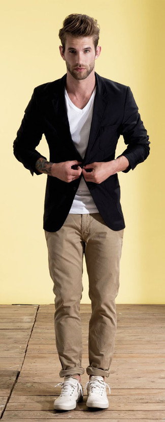 Wie Chinohose mit niedriger Sneakers zu kombinieren – 2000+ Herren Outfits