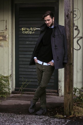 Wie Pullover mit einem Rundhalsausschnitt mit Langarmhemdes zu kombinieren – 1486+ Herren Outfits