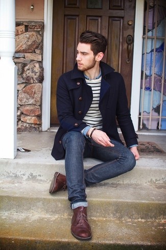 Wie Pullover mit einem Rundhalsausschnitt mit Langarmhemdes zu kombinieren – 1486+ Herren Outfits