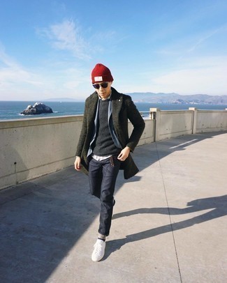 20 Jährige: Wie Pullover mit einem Rundhalsausschnitt mit Langarmhemdes zu kombinieren – 13 Winter Herren Outfits