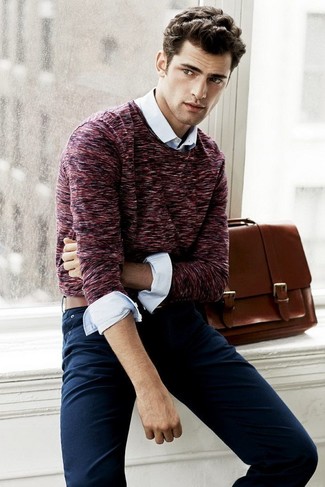 Wie Pullover mit einem Rundhalsausschnitt mit Langarmhemdes zu kombinieren – 1486+ Herren Outfits