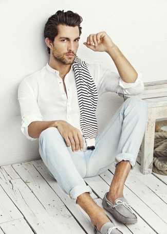 Wie Pullover mit einem Rundhalsausschnitt mit Langarmhemdes zu kombinieren – 1486+ Herren Outfits