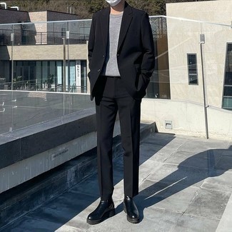 Wie Pullover mit einem Rundhalsausschnitt mit Anzuges zu kombinieren – 181 Herren Outfits