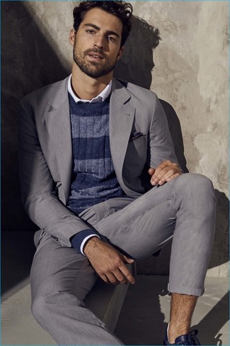 Wie Pullover mit einem Rundhalsausschnitt mit Anzuges zu kombinieren – 181 Herren Outfits