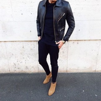 Wie T-Shirt mit einem Rundhalsausschnitt mit Chelsea Boots zu kombinieren – 1585+ Herren Outfits