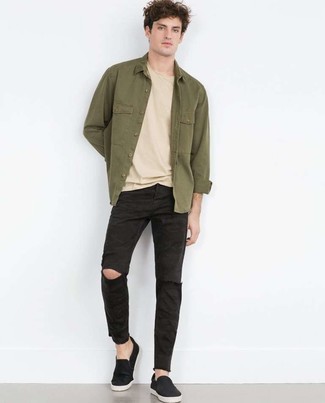 Wie T-Shirt mit einem Rundhalsausschnitt mit Shirtjacke zu kombinieren – 2000+ Herren Outfits