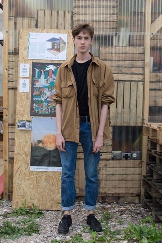 Wie T-Shirt mit einem Rundhalsausschnitt mit Shirtjacke zu kombinieren – 2000+ Herren Outfits