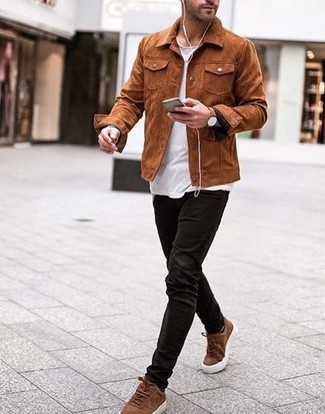 Wie T-Shirt mit einem Rundhalsausschnitt mit Shirtjacke zu kombinieren – 2000+ Herren Outfits