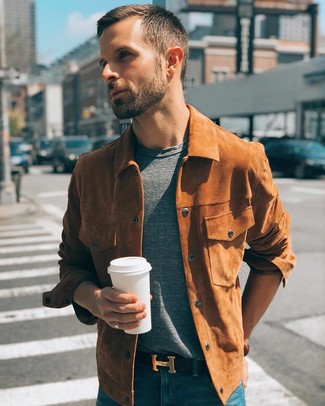 Wie T-Shirt mit einem Rundhalsausschnitt mit Shirtjacke zu kombinieren – 2000+ Herren Outfits